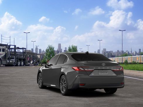 New 2026 Toyota Camry XLE AWD/4WD image 7