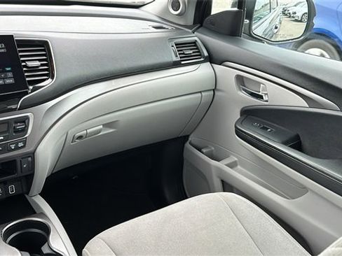 Used 2021 Honda Pilot EX image 24