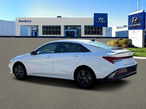 New 2026 Hyundai Elantra SEL Sport Premium w/ Cargo Package image 4
