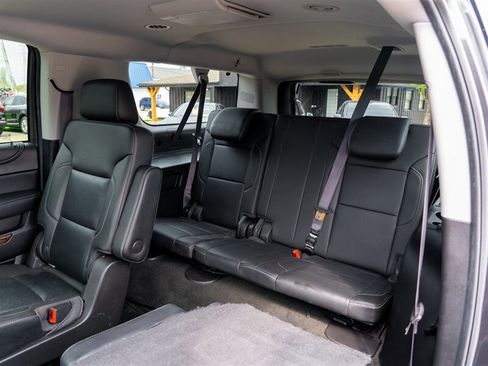 Used 2017 Chevrolet Suburban LT AWD/4WD image 25