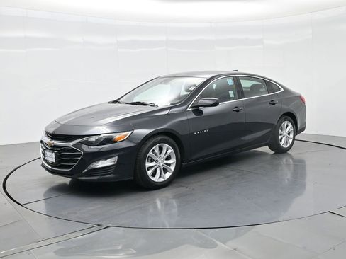 Used 2023 Chevrolet Malibu LT image 2