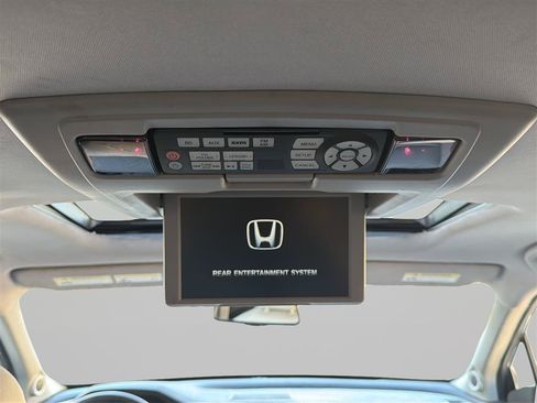 Used 2018 Honda Pilot Touring image 21