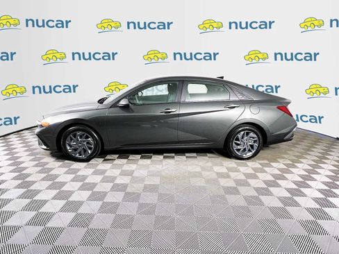 Used 2024 Hyundai Elantra SEL FWD image 4