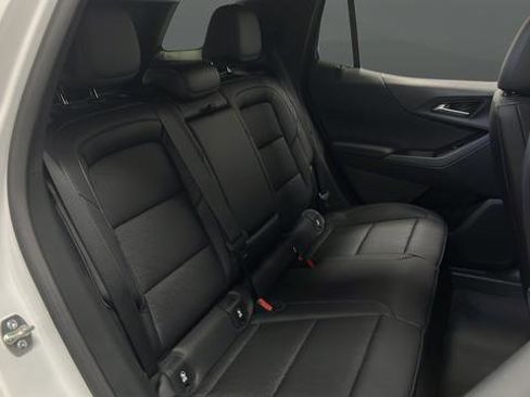 New 2026 Chevrolet Equinox LT w/ Convenience Package II AWD/4WD image 25