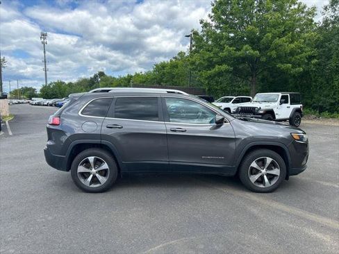 Certified 2019 Jeep Cherokee Limited AWD/4WD image 2