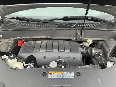 Used 2017 Chevrolet Traverse LT FWD image 25