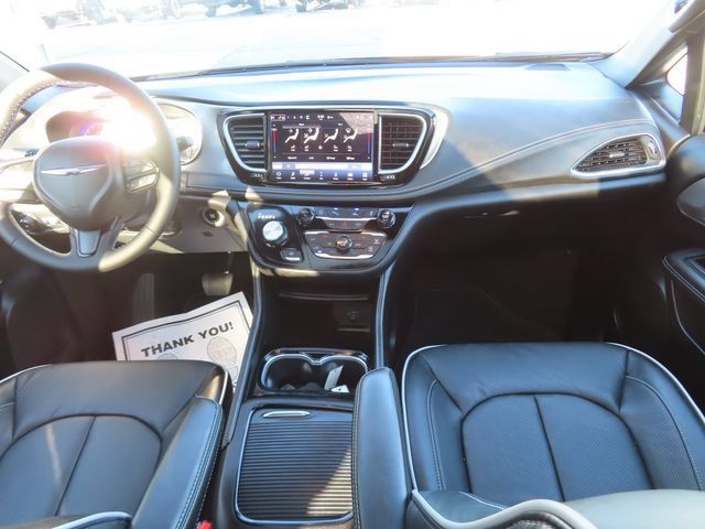 Used 2026 Chrysler Pacifica Limited w/ S Appearance Package AWD/4WD image 28