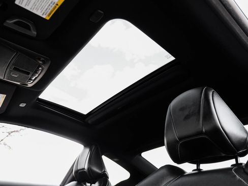 Used 2017 INFINITI Q60 3.0t w/ Premium Plus Package 3.0T image 5