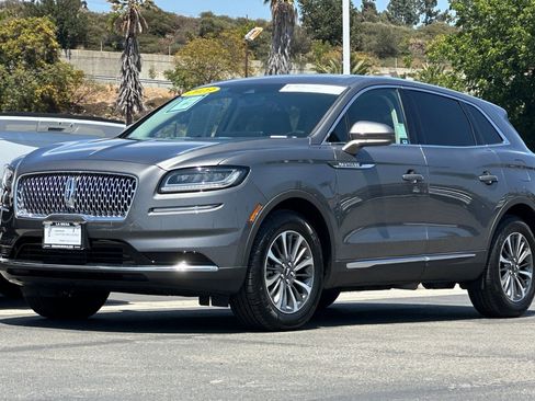 Certified 2023 Lincoln Nautilus FWD w/ Premium Package image 7