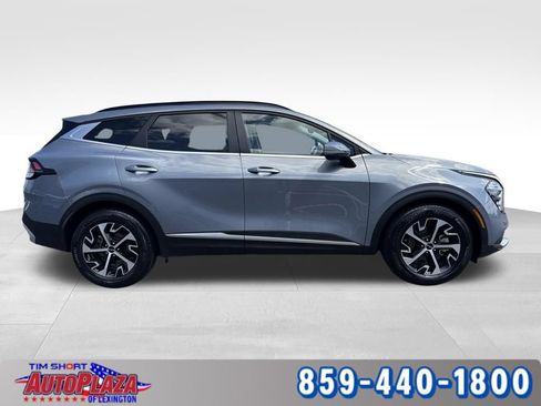 Used 2025 Kia Sportage EX w/ Premium Package FWD image 9