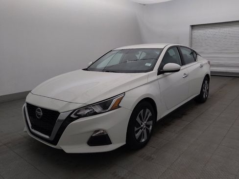 Used 2020 Nissan Altima 2.5 S FWD image 2