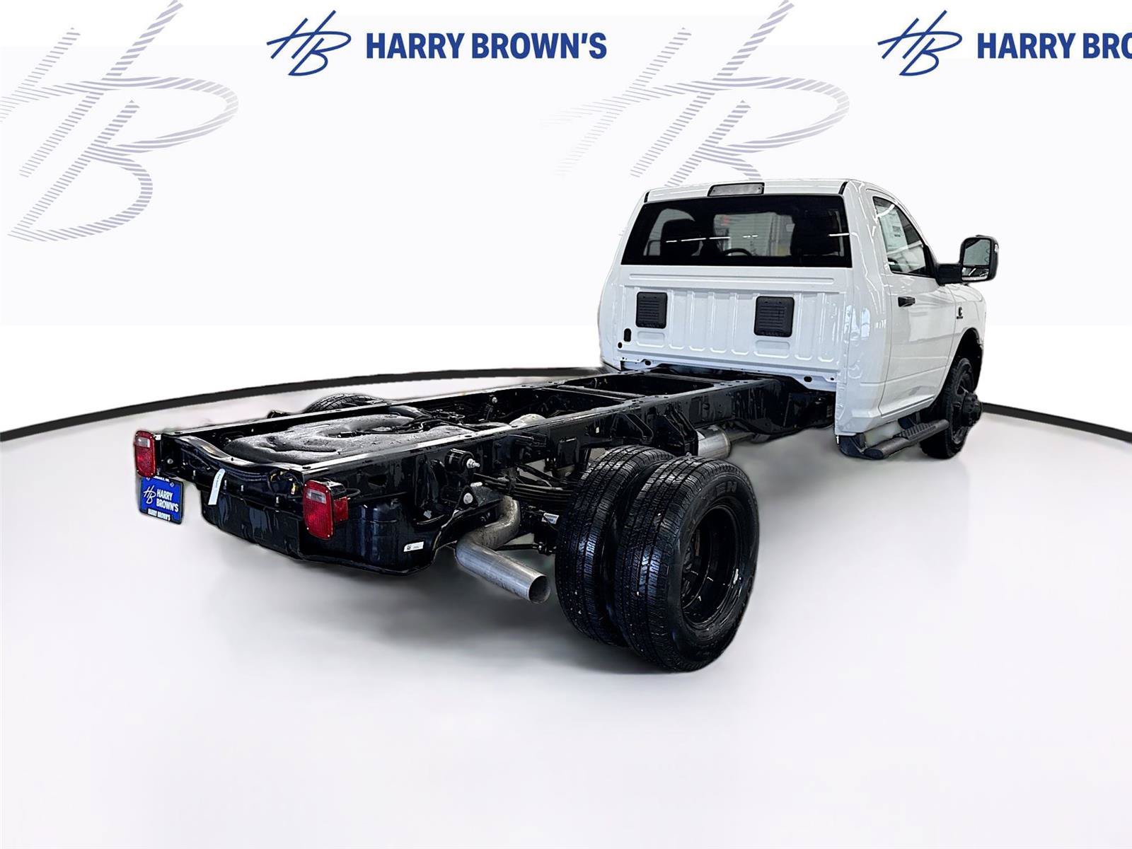 New 2026 RAM 3500 Tradesman AWD/4WD image 24