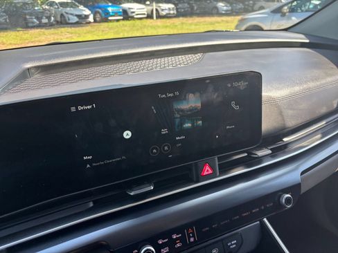 Used 2026 Kia Carnival FWD image 20