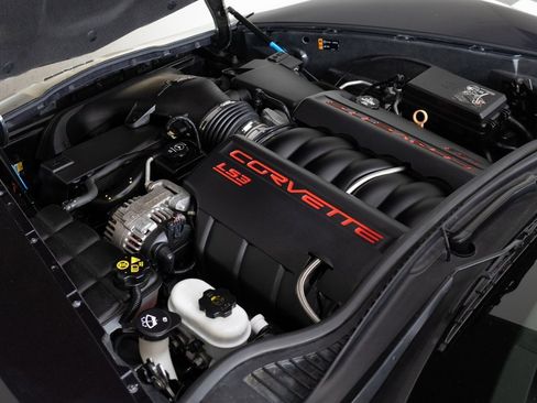 Used 2013 Chevrolet Corvette Grand Sport w/ 2LT Preferred Equipment Group image 29