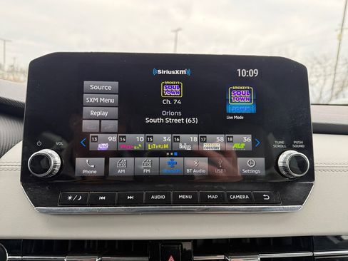 Used 2022 Mitsubishi Outlander SEL image 17