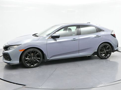 Used 2019 Honda Civic Sport Touring image 4