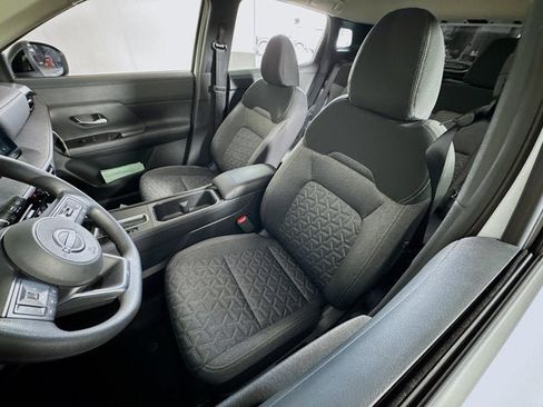 New 2026 Nissan Kicks SV w/ Interior Electronics Package AWD/4WD image 18