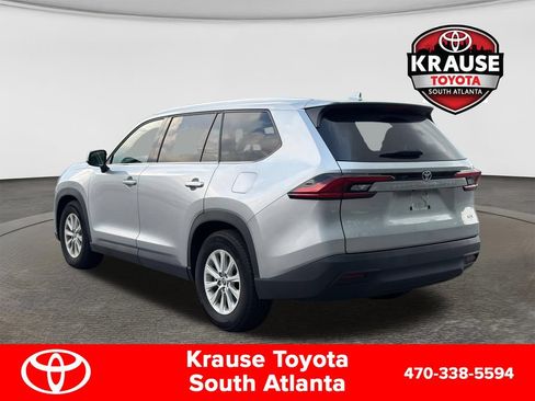 Used 2025 Toyota Grand Highlander FWD image 6