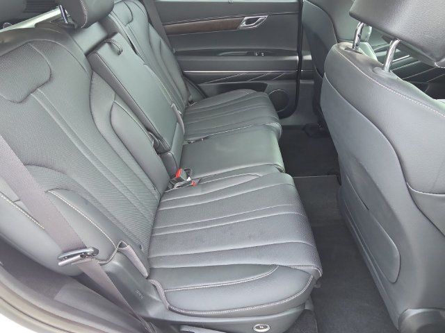 Used 2024 Genesis GV80 2.5T AWD/4WD image 16