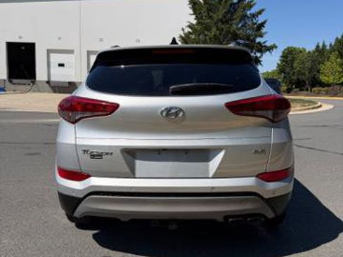 Used 2018 Hyundai Tucson Value AWD/4WD image 5