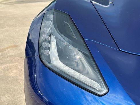 Used 2018 Chevrolet Corvette Stingray Coupe w/ 1LT image 39