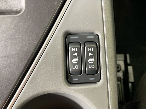 Used 2024 Subaru Crosstrek 2.0i Premium image 21