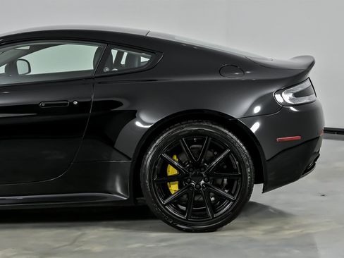 Used 2015 Aston Martin V8 Vantage GT image 9