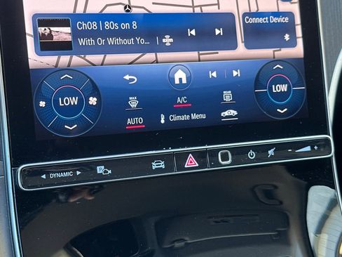 Used 2024 Mercedes-Benz GLC 300 4MATIC image 26