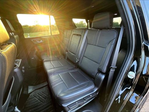 Used 2023 Chevrolet Tahoe RST AWD/4WD image 24