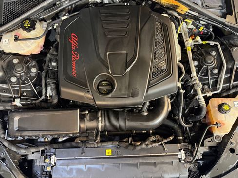 Used 2019 Alfa Romeo Giulia w/ Nero Edizione RWD image 42