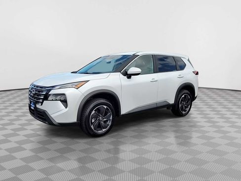 Used 2025 Nissan Rogue SV AWD/4WD image 4