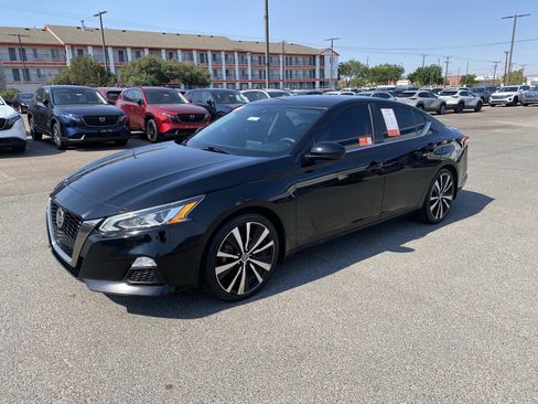 Used 2021 Nissan Altima 2.5 SR FWD image 41