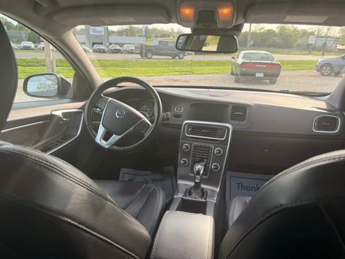 Used 2015 Volvo S60 T5 image 21