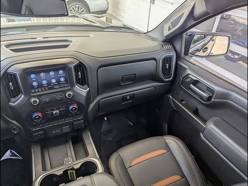 Used 2021 GMC Sierra 1500 AT4 w/ AT4 Preferred Package AWD/4WD image 26