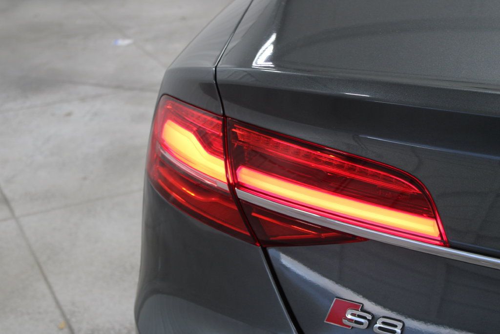 Used 2015 Audi S8 w/ S8 Driver Assistance Package AWD/4WD image 23