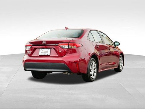Used 2026 Toyota Corolla LE image 7