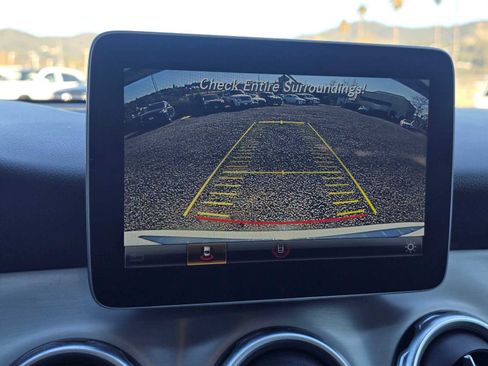 Used 2019 Mercedes-Benz GLA 250 4MATIC image 31