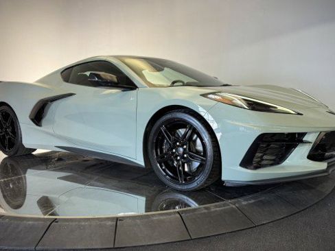 Used 2024 Chevrolet Corvette Stingray Premium Cpe w/ Z51 Performance Package image 23