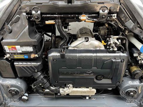 Used 2008 Hyundai Tiburon GS image 26