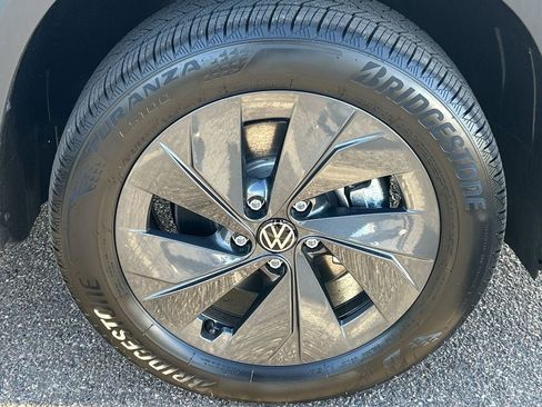 New 2026 Volkswagen Taos S FWD image 6