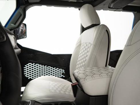 Used 2021 Jeep Gladiator Sport image 24