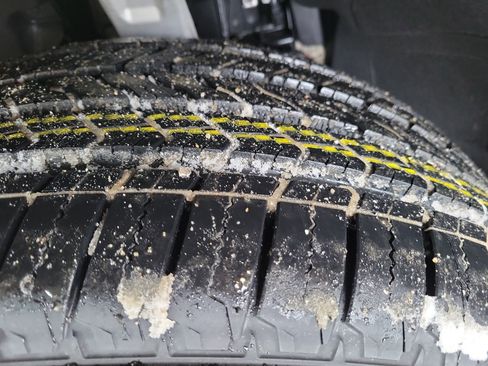 New 2026 BMW X5 xDrive40i w/ Premium Package image 12