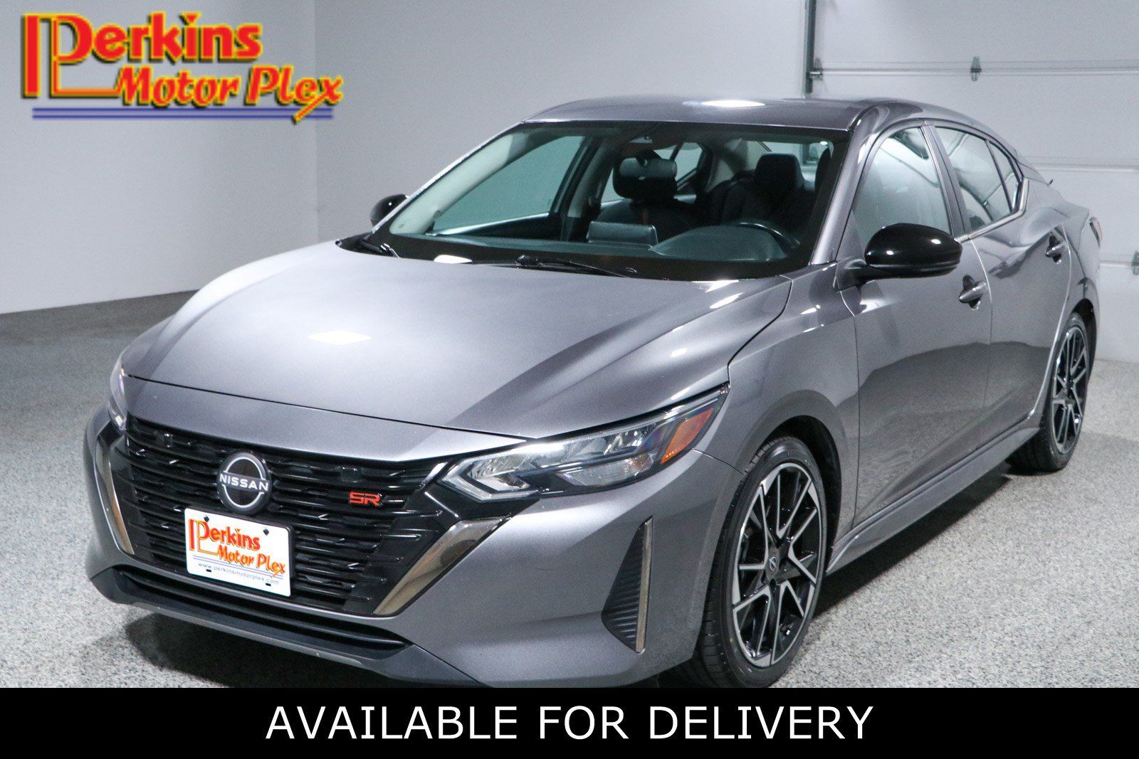 Used 2024 Nissan Sentra SR FWD image 1