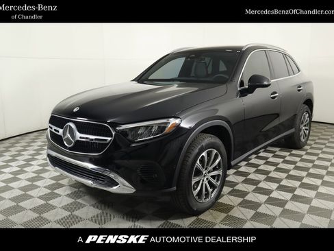 Certified 2025 Mercedes-Benz GLC 300 image 1