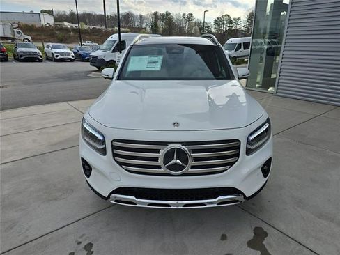 New 2026 Mercedes-Benz GLB 250 4MATIC image 9