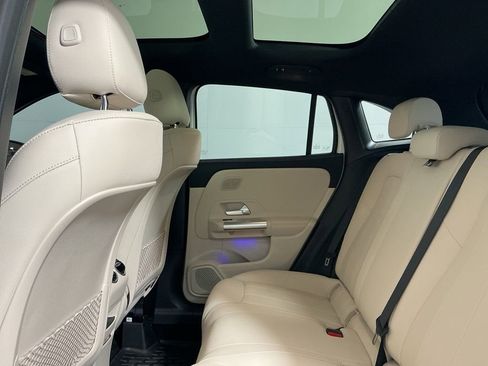 Used 2024 Mercedes-Benz GLA 250 4MATIC image 29