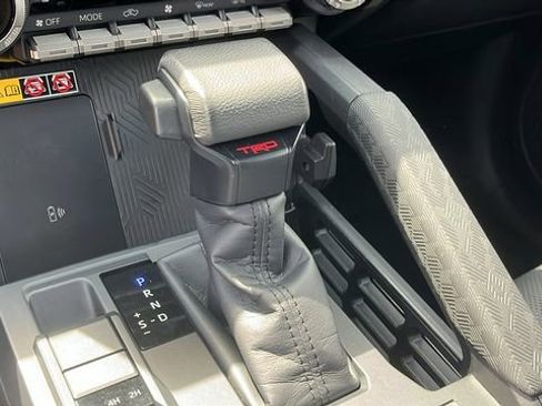 Used 2024 Toyota Tacoma TRD Sport image 18