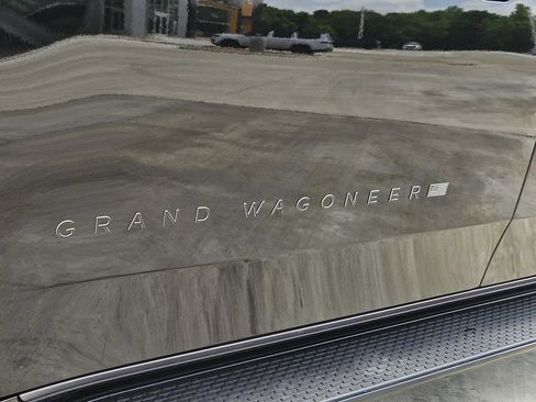 New 2026 Jeep Grand Wagoneer L Limited AWD/4WD image 37