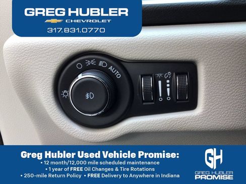 Used 2024 Chrysler Pacifica Touring-L FWD image 25