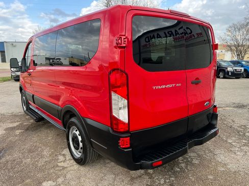 Used 2015 Ford Transit 150 XL image 5